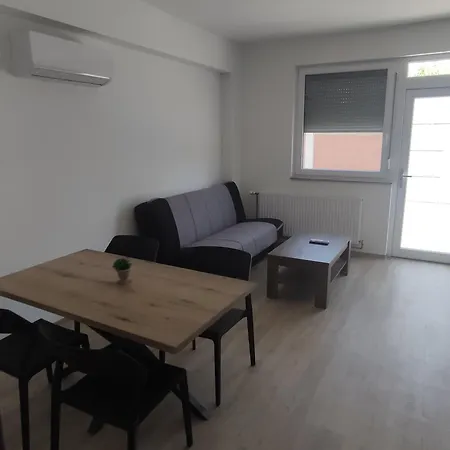 Druzinski Apartmaji Judnic Adlesici