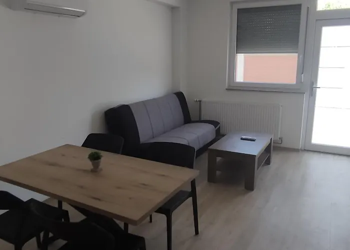 Druzinski Apartmaji Judnic Adlesici